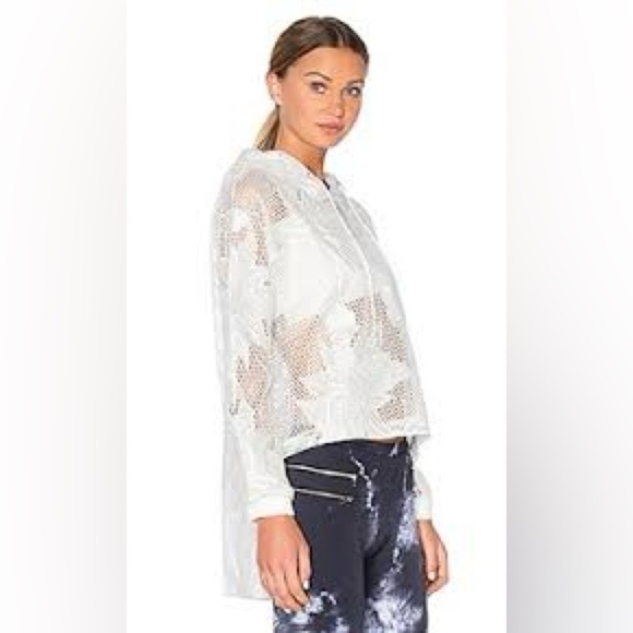 Free People Spring Fling Mesh hoodie Bomber in White
Size Large - Picture 1 of 12